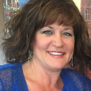 Meet your Posher, Launa